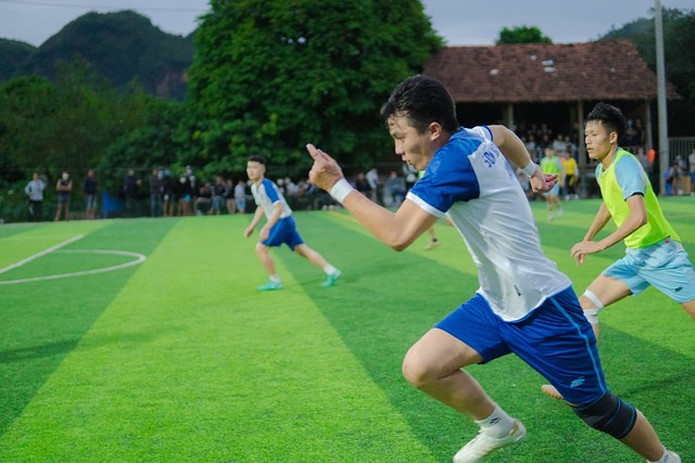 盧卡庫破門桑謝斯傷退 羅馬2-1戰勝謝裏夫奪歐聯杯開門紅！.